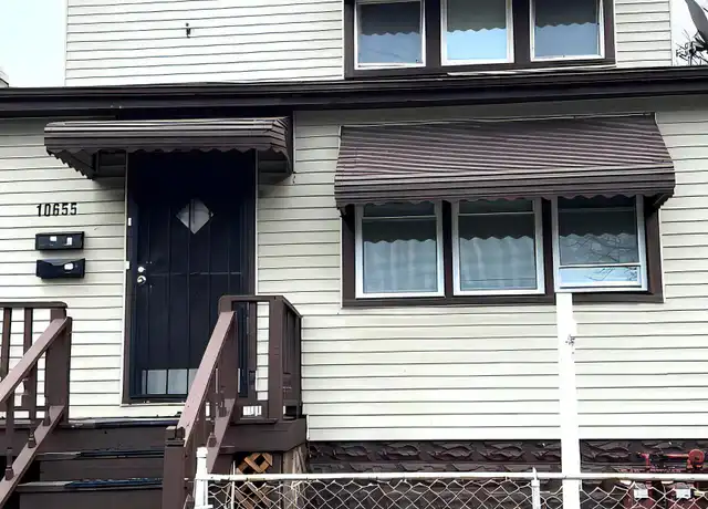 Property at 10655 S Hoxie Ave Unit -2, Chicago, IL, 60617, 2 beds, 1 bath, [object Object]