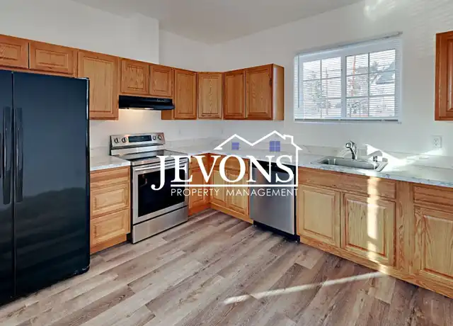 Property at 608 N 3rd Ave Unit 3, Yakima, WA, 98902, 2 beds, 2 baths, [object Object]