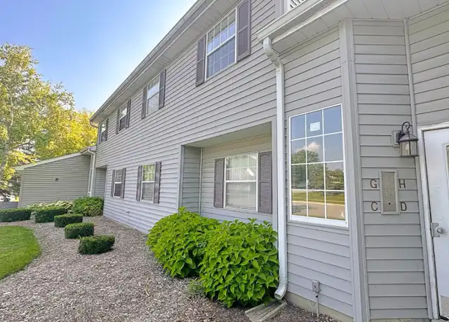 Property at 8 Gant Cir Unit D, Streamwood, IL, 60107, 2 beds, 1 bath, [object Object]