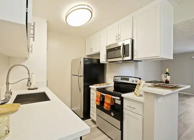 Property at Natick Park - 4701 Natick Ave, Sherman Oaks, CA, 91403, 1 bed, 1 bath, [object Object]