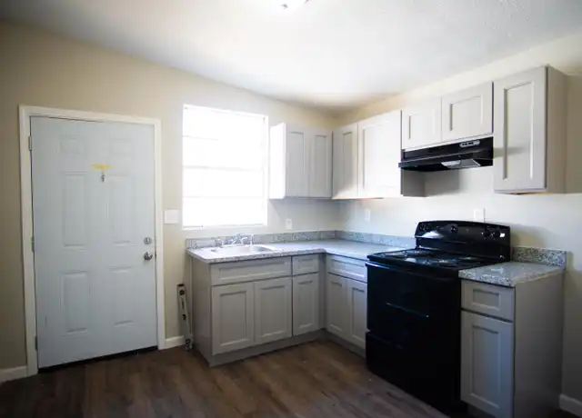 Property at 321 W Austin Ave Unit A, Pasadena, TX, 77502, 1 bed, 1 bath, [object Object]