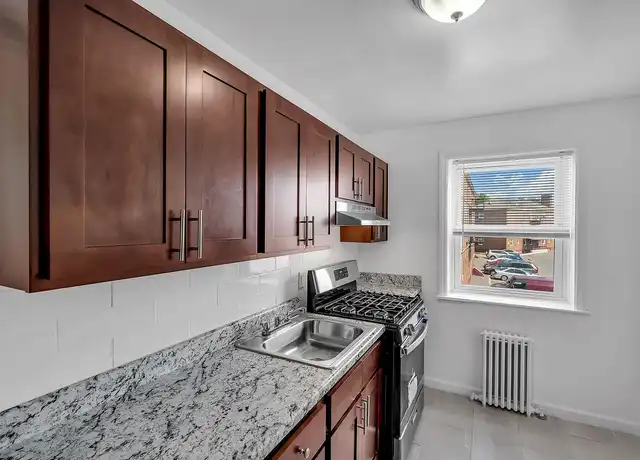 Property at Chilton Hall Apartments - 127 Chilton St, Elizabeth, NJ, 07202, 1-2 bed, 1 bath, [object Object]