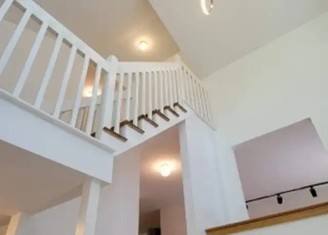 Property at 71 Mill Pond Rd, Woodland Park, NJ, 07424, 3 beds, 3.5 baths, [object Object]