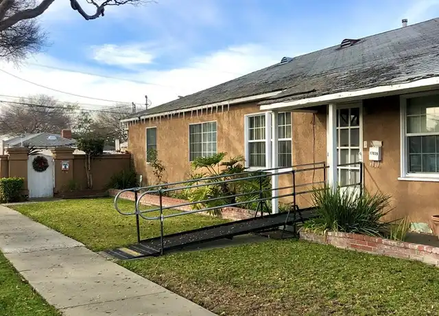 Property at 17039 Crenshaw Blvd, Torrance, CA, 90504, 2 beds, 1 bath, [object Object]