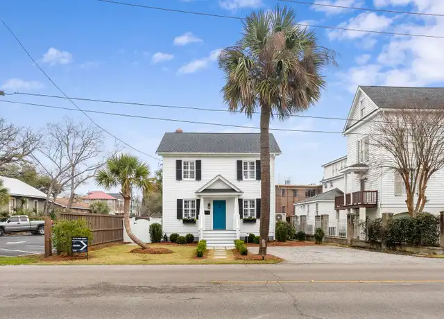 Property at 62 Barre St, Charleston, SC, 29401, 2 beds, 2.5 baths, [object Object]