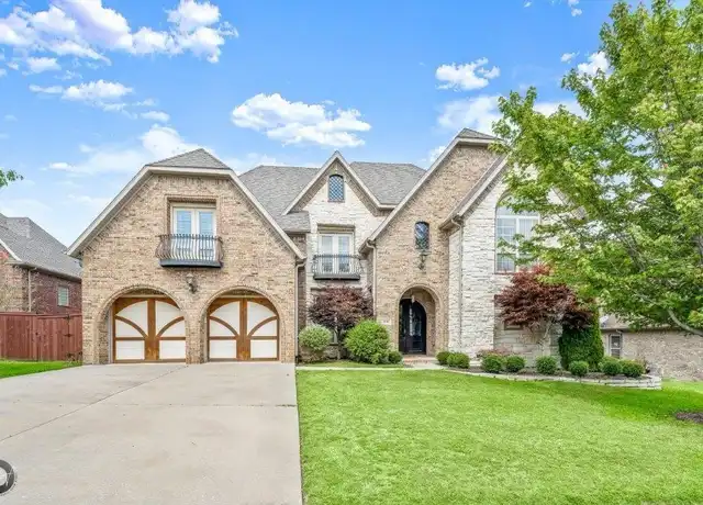 Property at 5106 S Sloan Cir, Rogers, AR, 72758, 4 beds, 3.5 baths, [object Object]