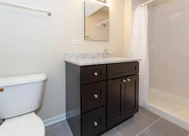 Property at 1118 E Hyde Park Blvd, Chicago, IL, 60615, 1 bed, 1 bath, [object Object]