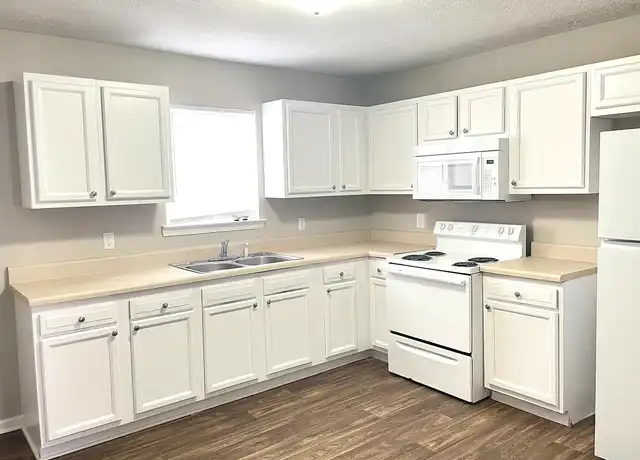 Property at Magnolia Village Apartments - 609 Landers St, Shelbyville, TN, 37160, 2 beds, 1 bath, [object Object]