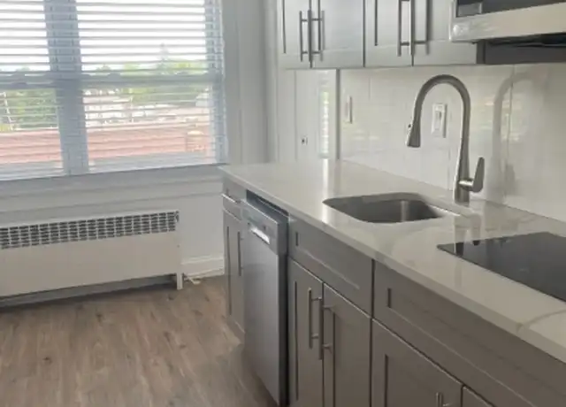 Property at 23 Mohawk Ave, Sparta, NJ, 07871, 1 bed, 1 bath, [object Object]