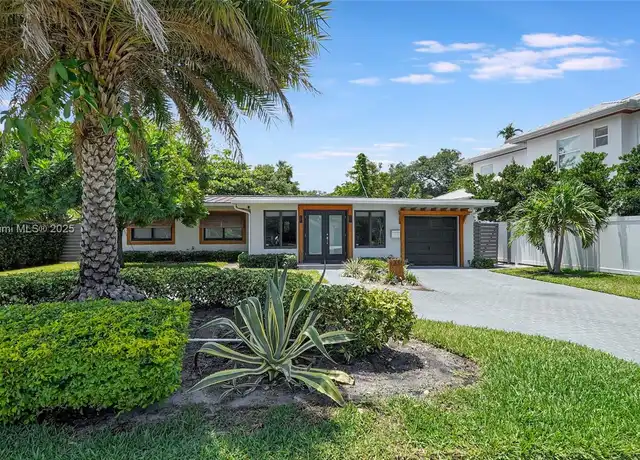 Property at 1207 Cordova Rd, Fort Lauderdale, FL, 33316, 3 beds, 2 baths, [object Object]