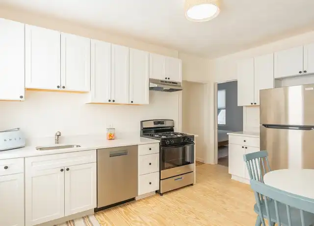 Property at 34 White Pl Unit 3, Brookline, MA, 02445, 3 beds, 2 baths, [object Object]