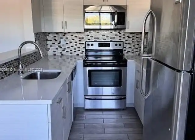 Property at 222 Sidonia Ave Unit 10, Coral Gables, FL, 33134, 1 bed, 1 bath, [object Object]