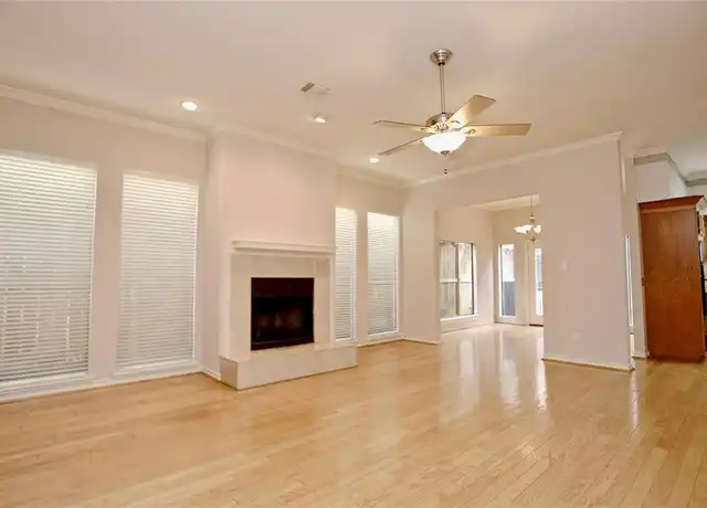 Property at 1721 Potomac Dr Unit C, Houston, TX, 77057, 3 beds, 2.5 baths, [object Object]