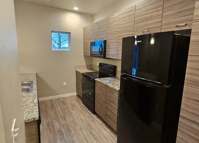 Property at 2985 N Meridian Rd Unit B 103, Meridian, ID, 83646, 2 beds, 1.5 baths, [object Object]