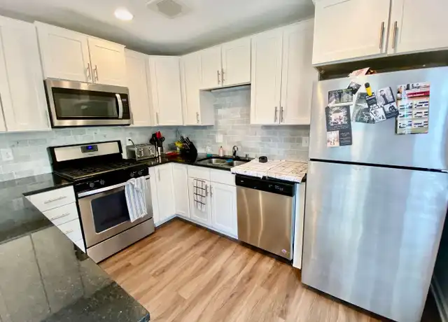 Property at 2449 Lyndale Ave S Unit 2, Minneapolis, MN, 55405, 4 beds, 3 baths, [object Object]