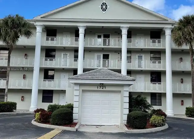 Property at 1721 Whitehall Dr #305, Davie, FL, 33324, 2 beds, 2 baths, [object Object]