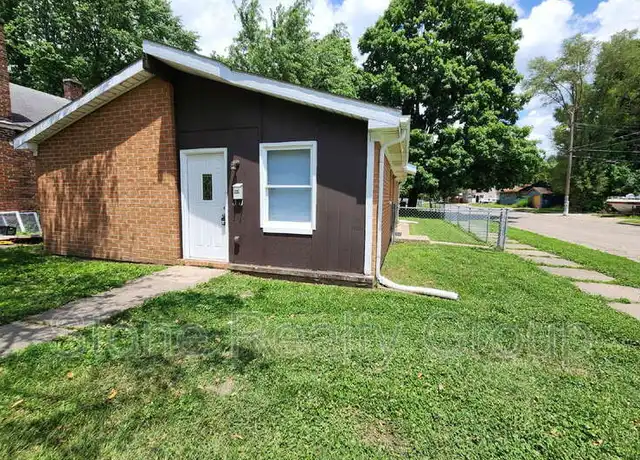 Property at 2262 3rd Ave, Terre Haute, IN, 47807, 3 beds, 1 bath, [object Object]