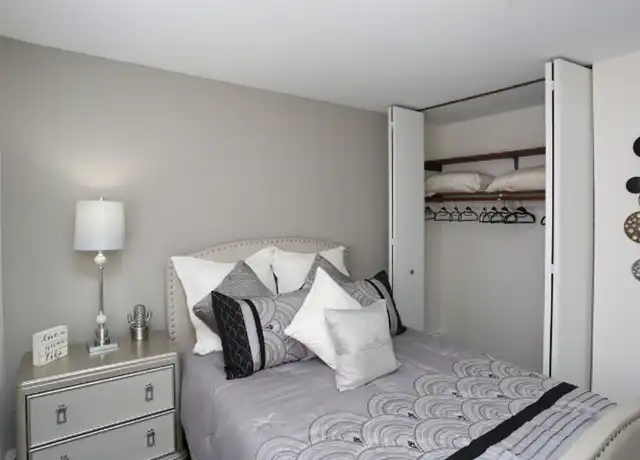 Property at 2720 N Frederick Ave Unit 226, Milwaukee, WI, 53211, 2 beds, 1.5 baths, [object Object]