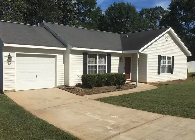 Property at 703 Uneeda Ct, Greenville, SC, 29605, 3 beds, 2 baths, [object Object]