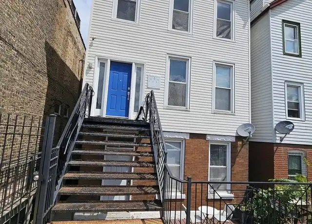 Property at 1618 W Blackhawk St #3, Chicago, IL, 60622, 3 beds, 2 baths, [object Object]