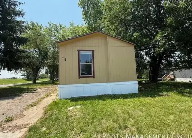 Property at 3637 SE 6th St Unit J8, Topeka, KS, 66607, 3 beds, 2 baths, [object Object]