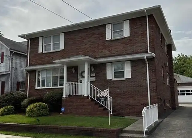 Property at 285 Livingston Ave Unit 2nd Fl, Lyndhurst, NJ, 07071, 2 beds, 1 bath, [object Object]