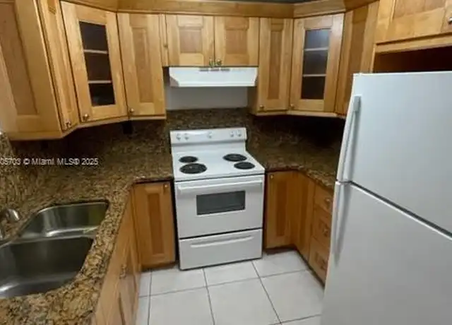Property at 10303 NW 9th Street Cir #10316, Miami, FL, 33172, 3 beds, 2 baths, [object Object]