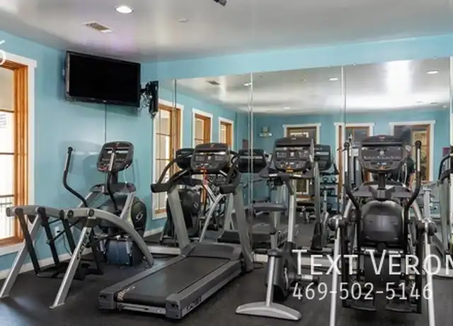 Property at 300 N Lamar Blvd, Austin, TX, 78703, 1 bed, 1 bath, [object Object]