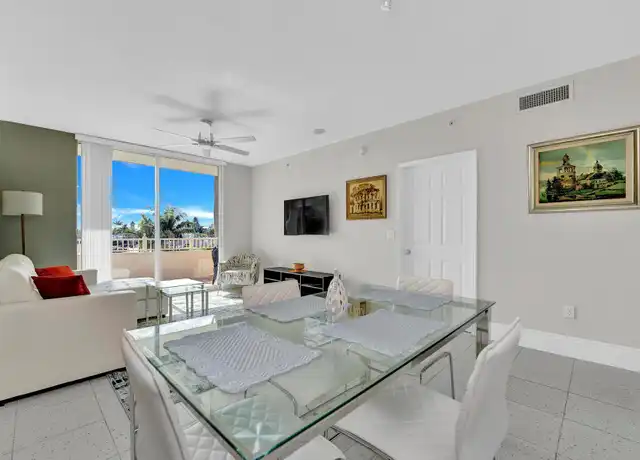 Property at 100 NE 6th St #203, Boynton Beach, FL, 33435, 1 bed, 1 bath, [object Object]