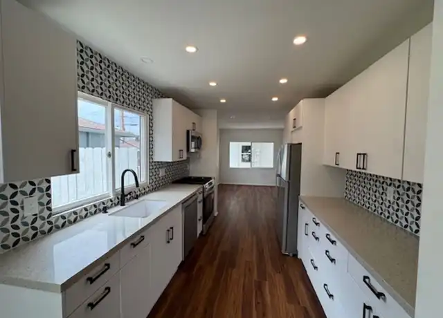 Property at 308 Palomar Ave, La Jolla, CA, 92037, 2 beds, 2 baths, [object Object]