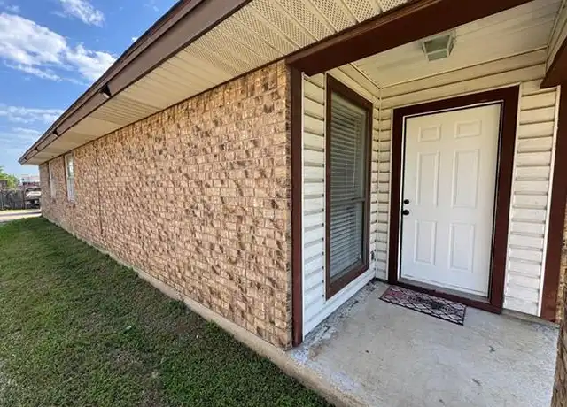 Property at 2425 Ventura Dr Unit A, Arlington, TX, 76015, 3 beds, 2 baths, [object Object]