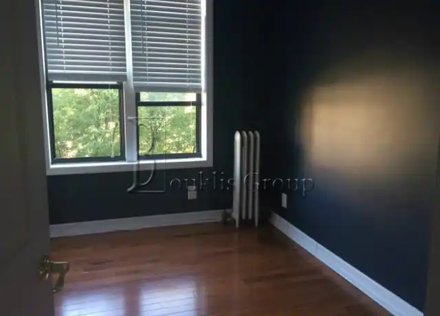 Property at 2409 28th St Unit 42, Astoria, NY, 11102, 3 beds, 1 bath, [object Object]