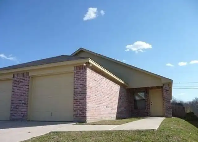 Property at 8031 Julie Ave, Fort Worth, TX, 76116, 3 beds, 2 baths, [object Object]