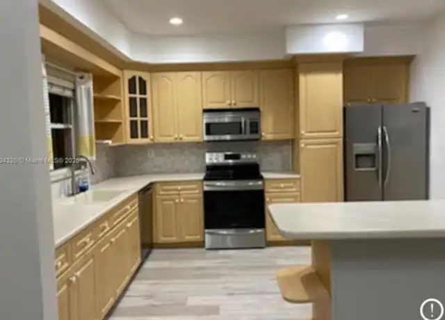 Property at 15244 SW 109th St, Miami, FL, 33196, 5 beds, 3 baths, [object Object]