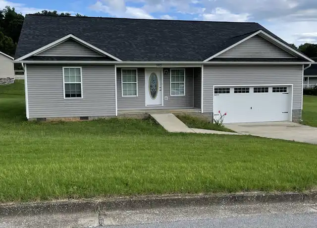 Property at 1412 E Church St, Greeneville, TN, 37745, 3 beds, 2 baths, [object Object]