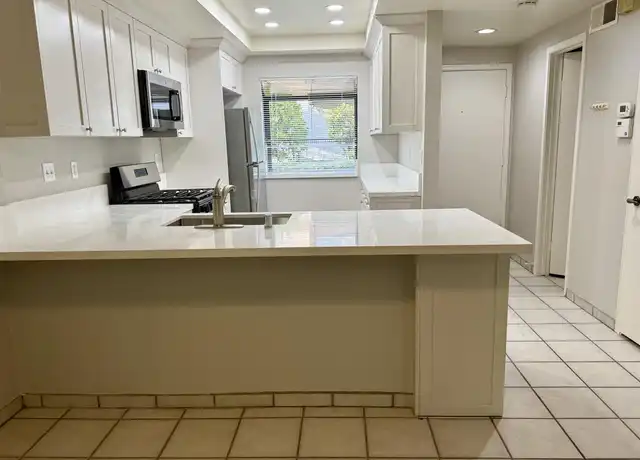 Property at 356 Hawaii Way, Placentia, CA, 92870, 2 beds, 2.5 baths, [object Object]