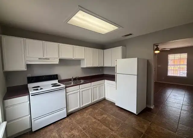 Property at 2255 N Veterans Blvd Unit 13, Eagle Pass, TX, 78852, 2 beds, 1 bath, [object Object]