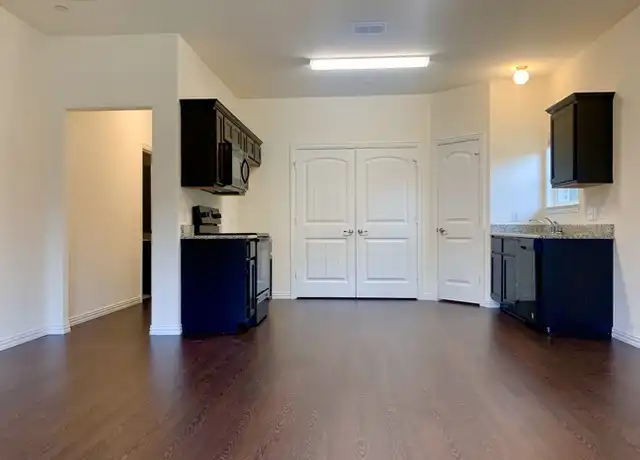 Property at 1412 Lake Crest Ln, Lewisville, TX, 75057, 4 beds, 2.5 baths, [object Object]
