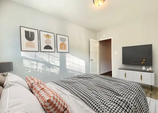 Photo of 615 S Glendale Ave, Glendale, CA 91205