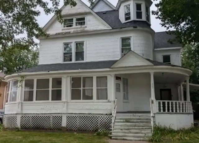 Property at 222 N West St Unit 2, Waukegan, IL, 60085, 2 beds, 1 bath, [object Object]