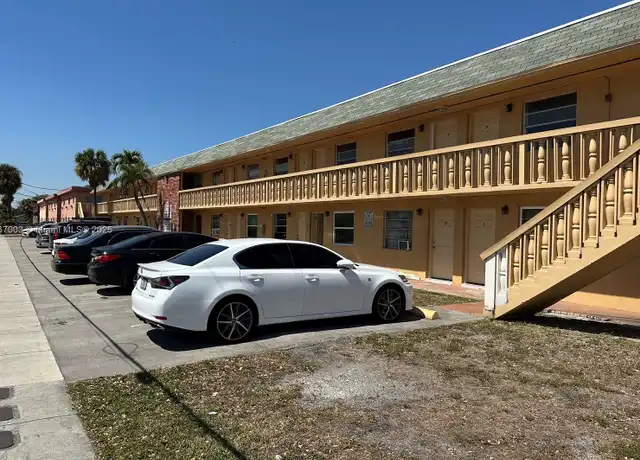 Property at 1085 W 71st St Unit 26, Hialeah, FL, 33014, 1 bed, 1 bath, [object Object]