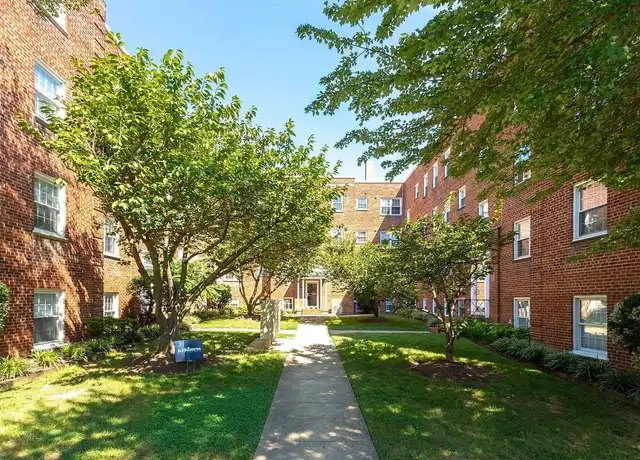 Property at Mason Arms Apartments - 218 E Mason Ave, Alexandria, VA, 22301, 0 beds, 1 bath, [object Object]
