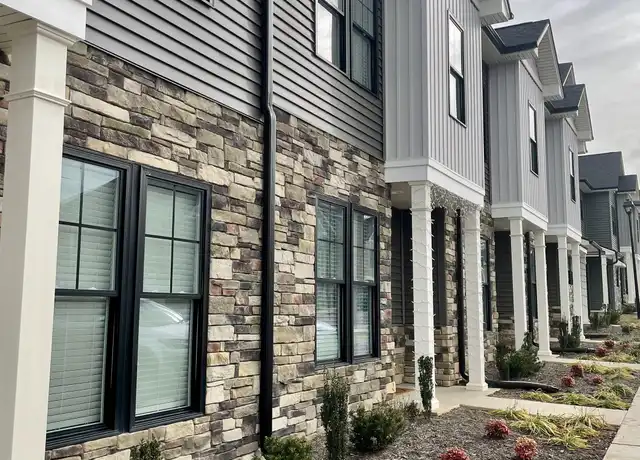Property at 37 High St Unit 1, Lynchburg, VA, 24501, 3 beds, 2.5 baths, [object Object]