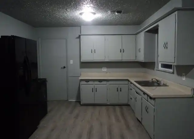Property at 1215 SW E Ave, Lawton, OK, 73501, 3 beds, 1.5 baths, [object Object]