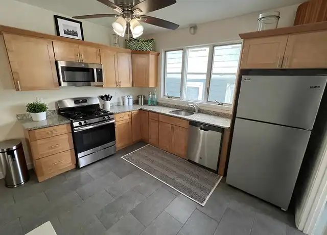 Property at 37 Belknap St Unit 2, Somerville, MA, 02144, 4 beds, 1.5 baths, [object Object]
