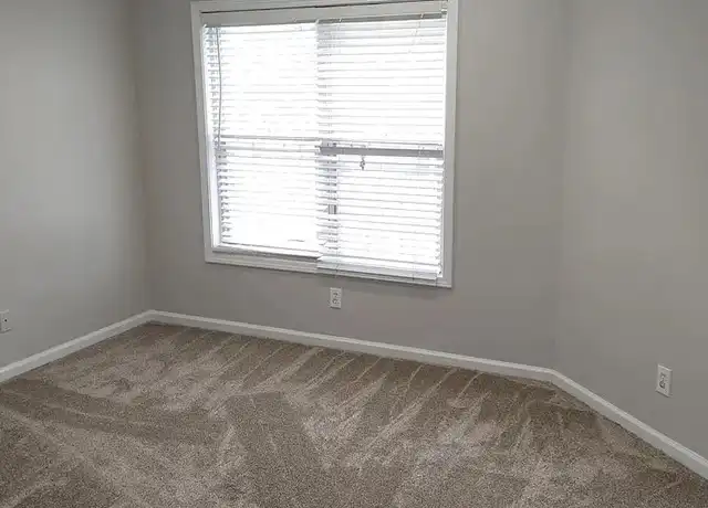 Property at 1467 Chamirey Dr SW, Marietta, GA, 30008, 1 bed, 1 bath, [object Object]