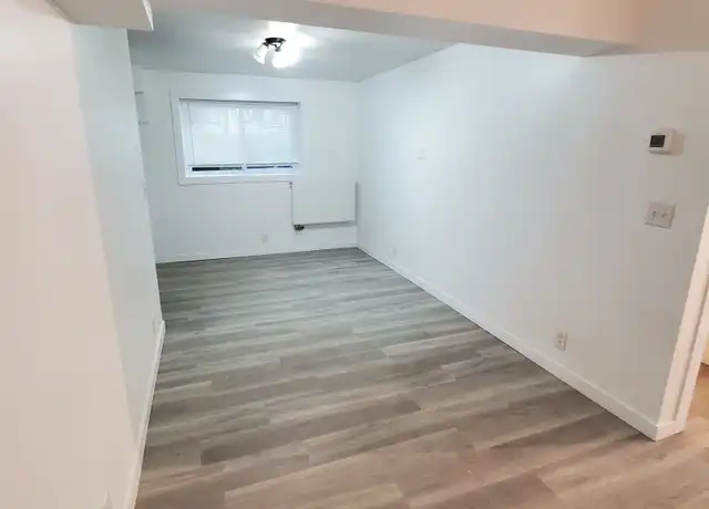 Property at 1084 Dale St N Unit 4, St Paul, MN, 55117, 2 beds, 1 bath, [object Object]