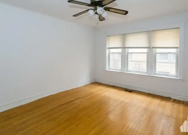 Property at 1910 W Winnemac Ave, Chicago, IL, 60640, 2 beds, 1 bath, [object Object]