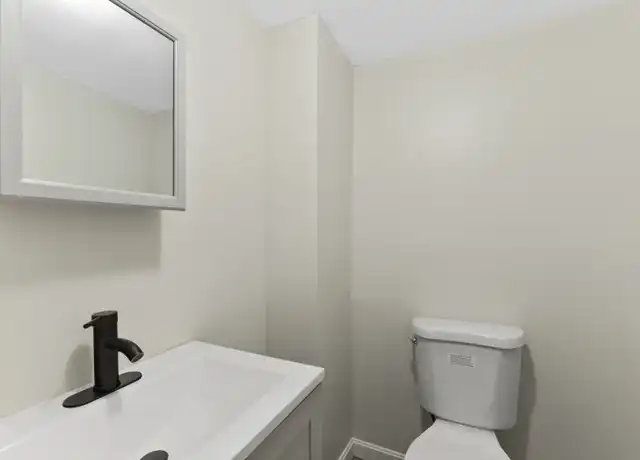 Property at 174 White St, Hartford, CT, 06114, 4 beds, 2.5 baths, [object Object]