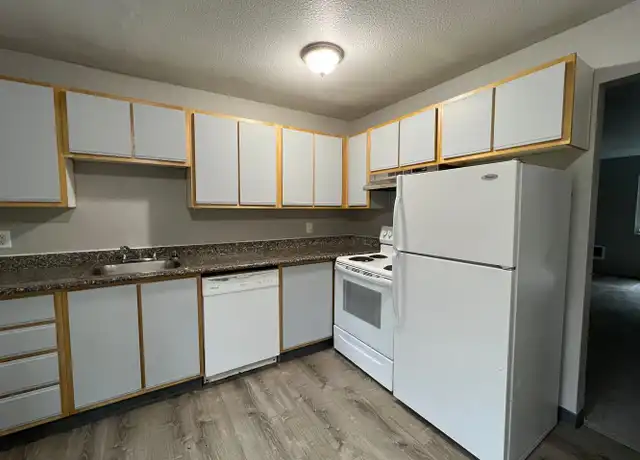 Property at 911 SE 187th Ave Unit 107, Portland, OR, 97233, 2 beds, 1 bath, [object Object]